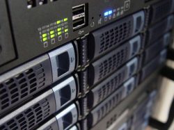 Servidor Dedicado com uso de apenas 1% da capacidade.  8 processadores Intel a Serviço da sua empresa, com memória e espaço em disco de acordo com sua necessidade.