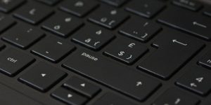 teclado_fundo_preto-1